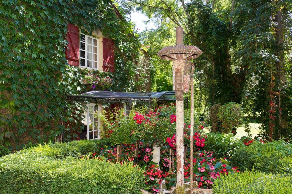 Bed&Breakfast Le Moulin Neuf Saint-Alvère Exterior foto